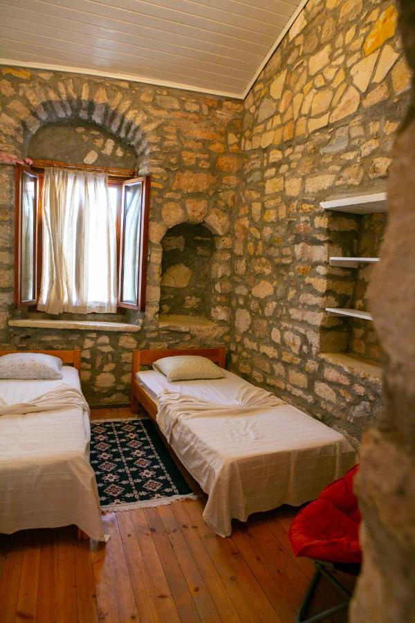 Annemin Harabesi Otel Чесме Екстериор снимка
